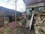 Casa Caramida Arsa cu Placa de Beton si Teren Cartier Dom 