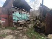 Casa Caramida Arsa cu Placa de Beton si Teren Cartier Dom 