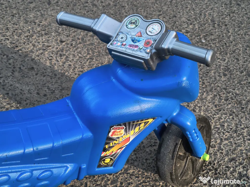 Tricicleta mica fara pedale Copii mici 2-3 ani bicicleta invatat mers ajutatoare