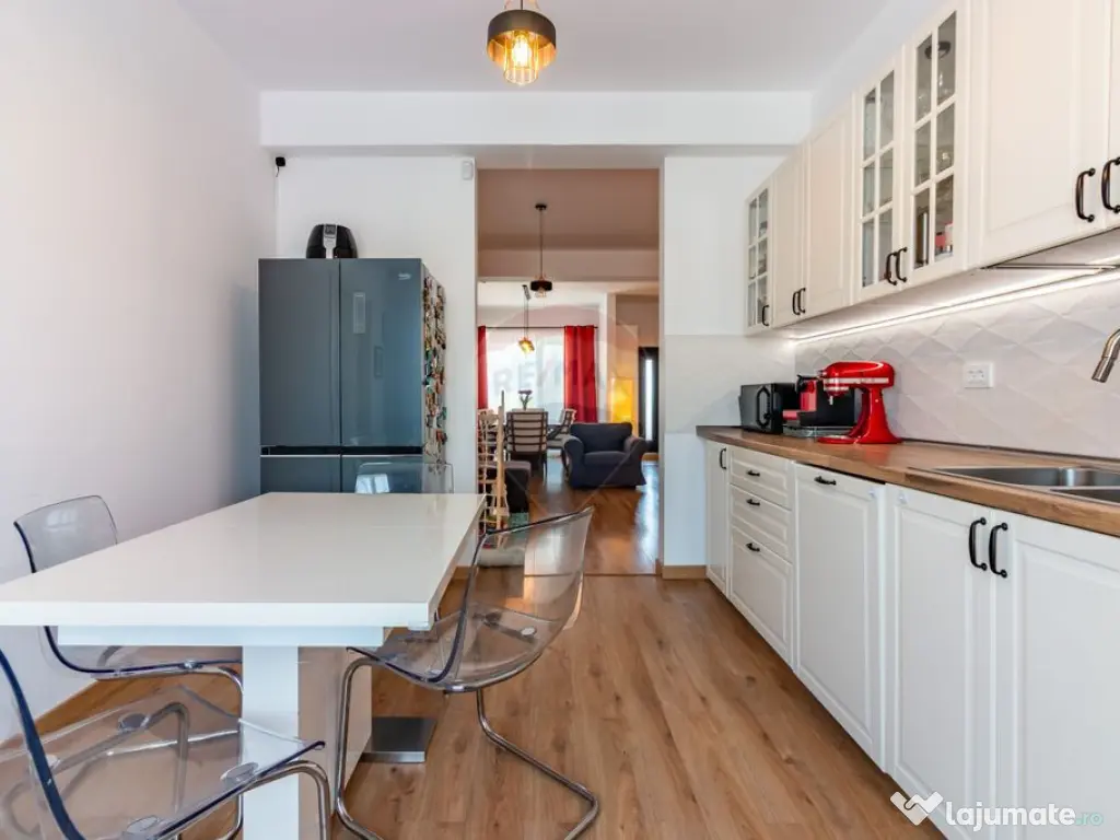 Casă / Vilă parter de vanzare in Balotesti, toate utili...