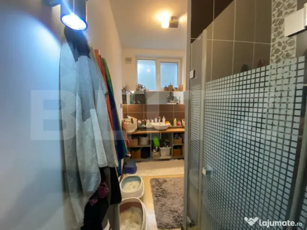 Apartament decomandat, 2 camere, 57 mp, parcare, zona Eroilo