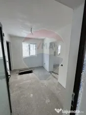 Casă / Vilă cu 6 camere de vânzare 