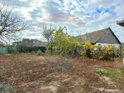 Casa veche cu teren 929 mp- oportunitate in Vladimirescu-... 