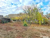 Casa veche cu teren 929 mp- oportunitate in Vladimirescu-... 