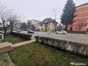 Închiriere apartament 3 camere , situat în Târgu Jiu, Str 