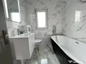 Casa individuala, 5 camere, 3 bai, utilata. Zona Bucium- Plo 