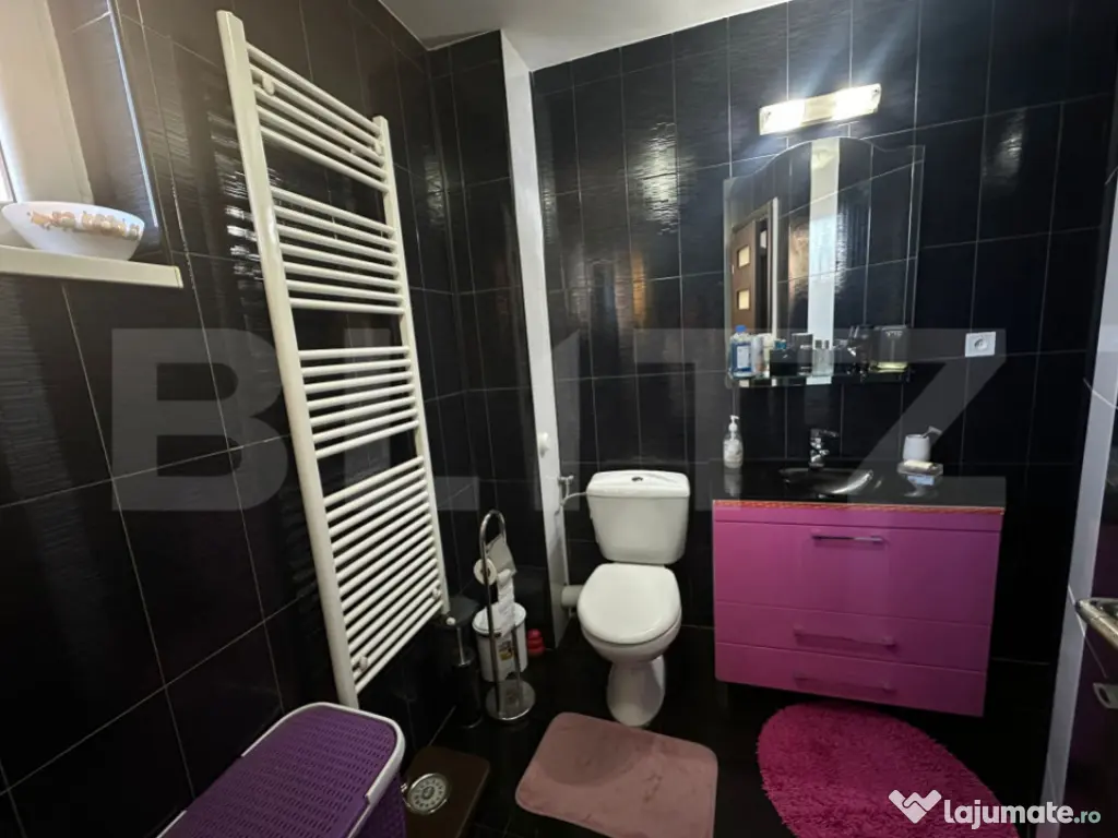 Casa de vanzare, 350 mp utili, 1000 mp teren - Cetate