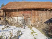 Teren de Vis în Tărlungeni cu Căsuță din Lemn – Li... 