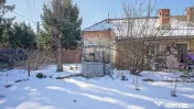 Teren de Vis în Tărlungeni cu Căsuță din Lemn – Li...