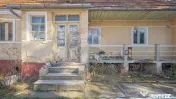 Teren de Vis în Tărlungeni cu Căsuță din Lemn – Li...