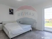 Vilă de lux cu piscina de închiriat 