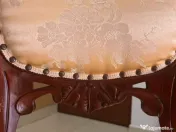 Set Dining Elegant: Masă Rotundă + 4 Scaune Tapițate (Stil Clasic) 