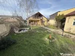 Casă 120 mp + casă 49 mp, teren 640 mp, deschidere 15 m...