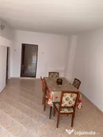 Casa 8 camere de Valea Voievozilor Targoviste 653mp teren