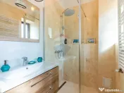 Casă / Vilă de vanzare la intrare in Mogosoaia, padure,... 