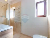 Casă / Vilă de vanzare la intrare in Mogosoaia, padure,... 