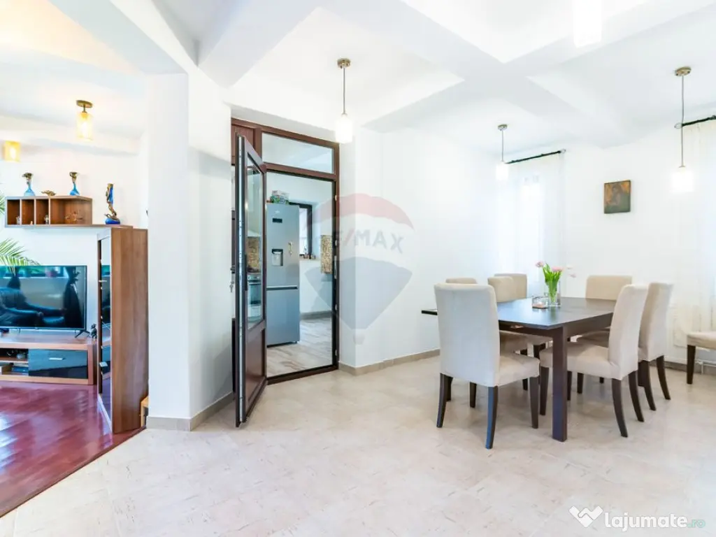 Casă / Vilă de vanzare la intrare in Mogosoaia, padure,...