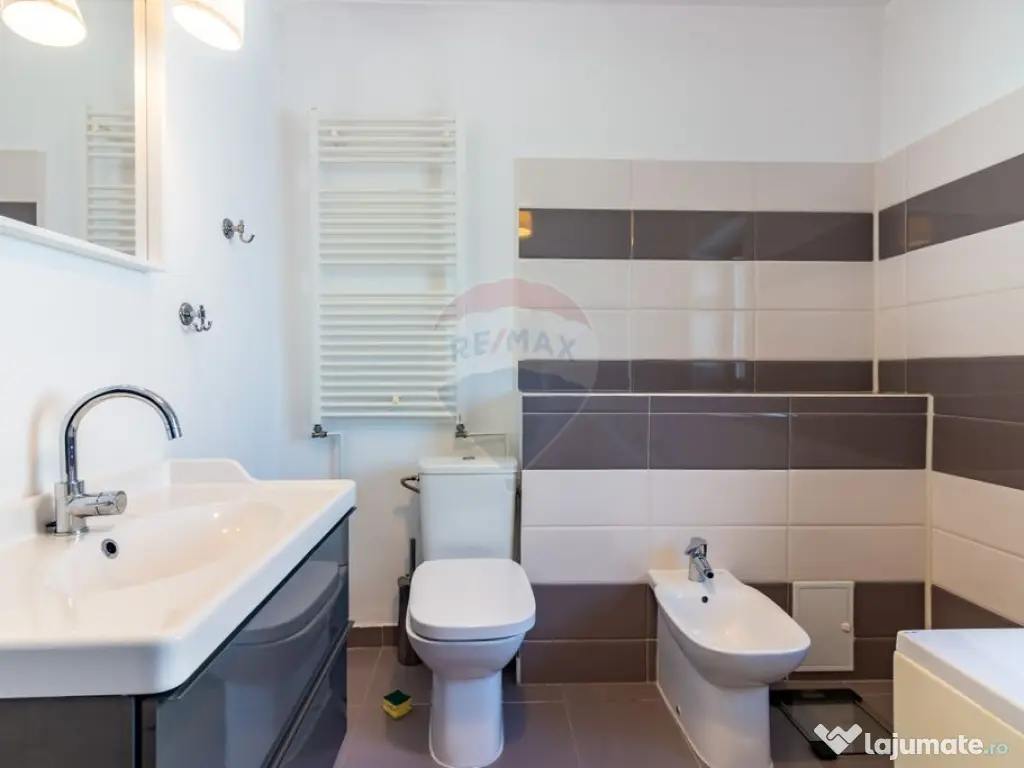 Casă / Vilă de vanzare la intrare in Mogosoaia, padure,...