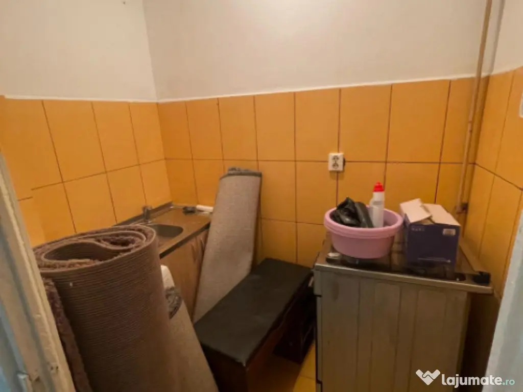 Apartament 2 camere, zona Valea Roșie