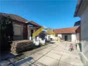 Casa 5 camere de localitatea Capruta 