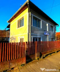 Casă de vânzare în Blaj – 1950 mp teren, 110 mp utili