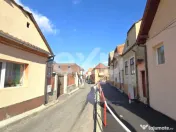 Casă cu potențial în Schei – cu front la două străzi 