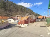 Casă cu potențial în Schei – cu front la două străzi 