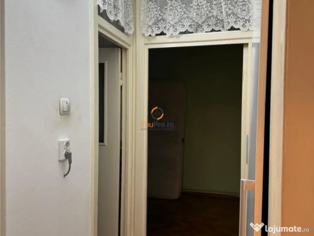 Apartament 3 camere Decomandat la Parter Zona Girocului / Sp