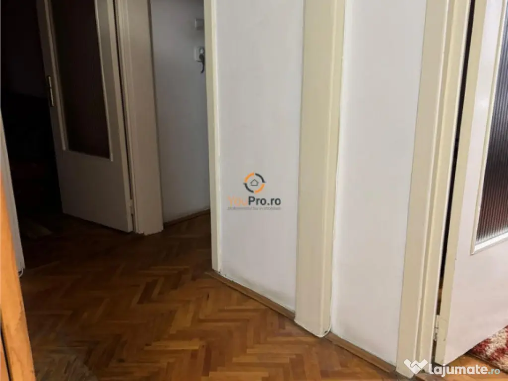 Apartament 3 camere Decomandat la Parter Zona Girocului / Sp