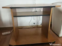 Noptieră pe roți, cu rol de birou și comodă TV