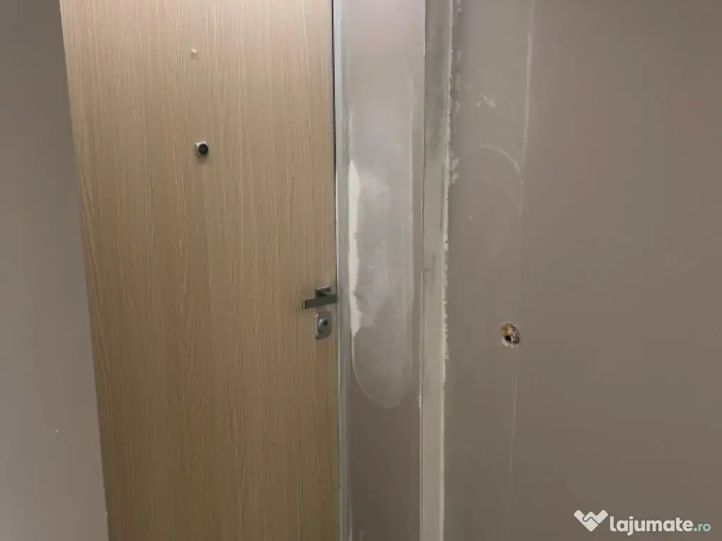 2 camere Nusco City Park la cheie, proprietar