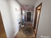 Apartament cu 2 camere de închiriat în zona Central 