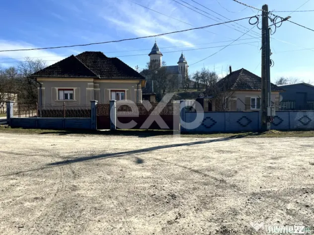 Casă+anexe, 1400 mp teren - 20 min Urbano, 30 min Cluj, 0 C