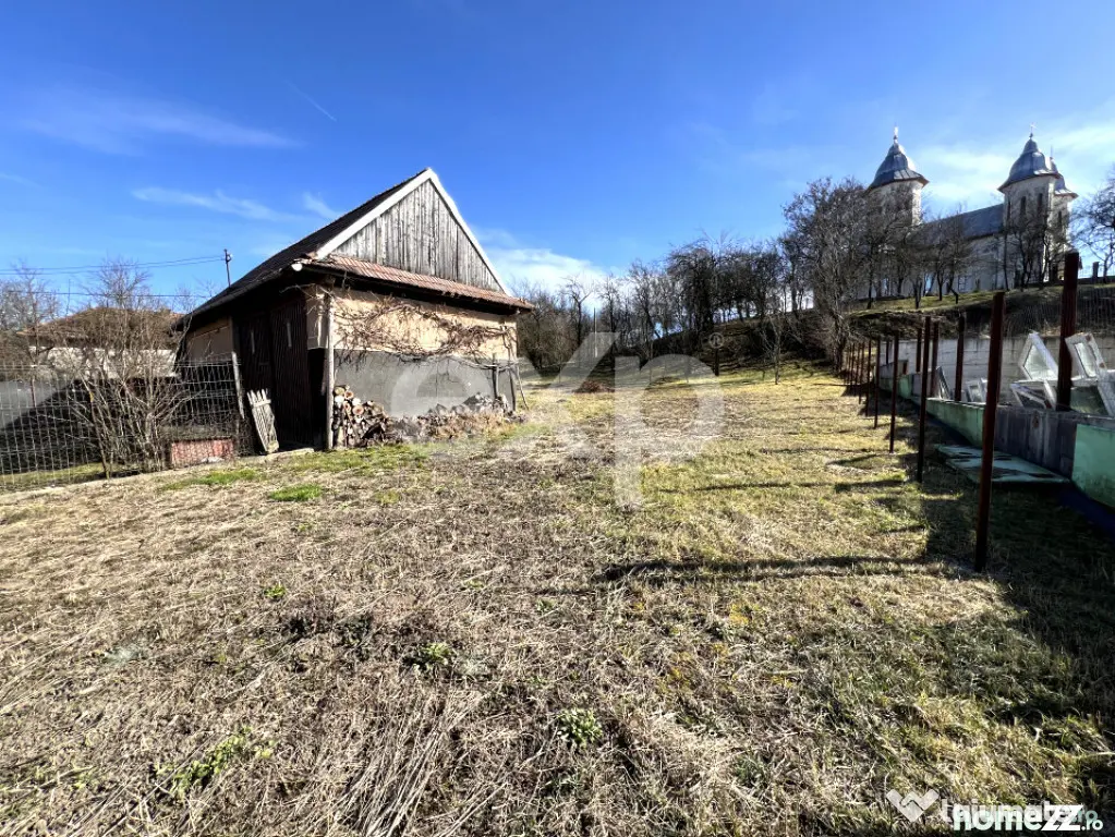 Casă+anexe, 1400 mp teren - 20 min Urbano, 30 min Cluj, 0 C