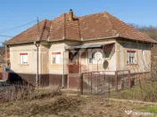 Casă + anexe gospodărești - 1400 mp teren - 0% COMISION 