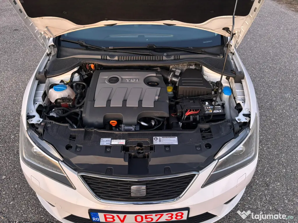 Seat Ibiza an 2013 diesel motor 1600 cm euro 5 Climatonic