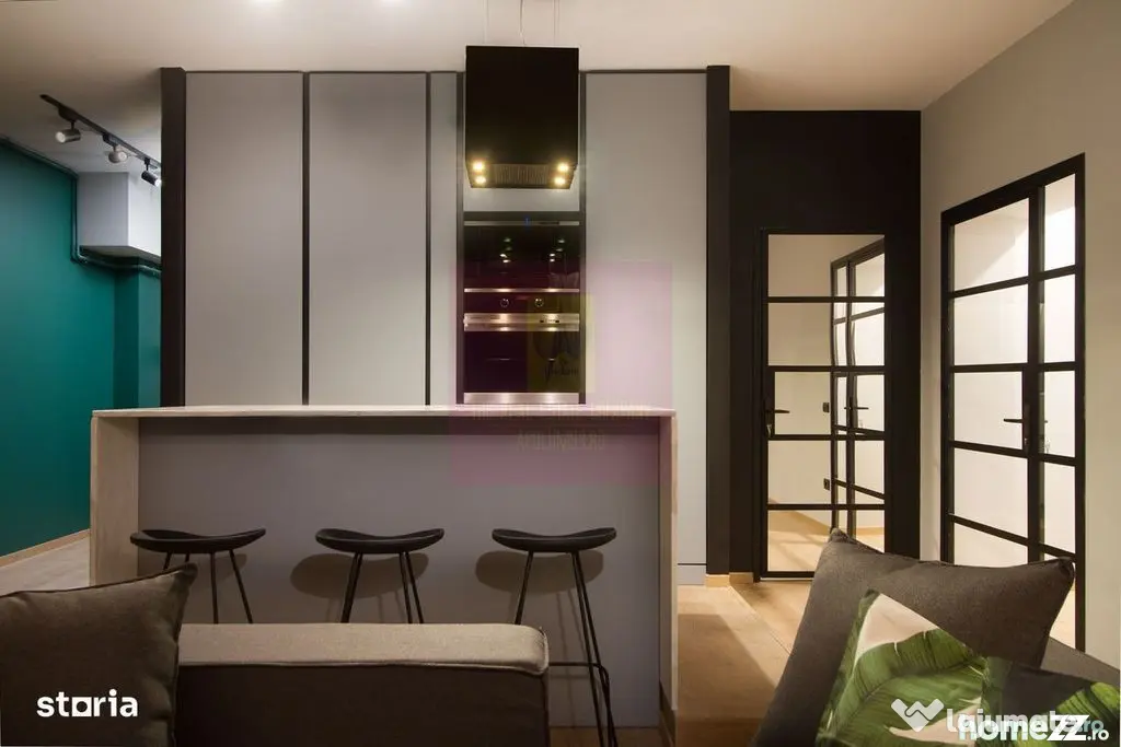 Apartament cu 3 camere, balcon și loc de parcare in gara...