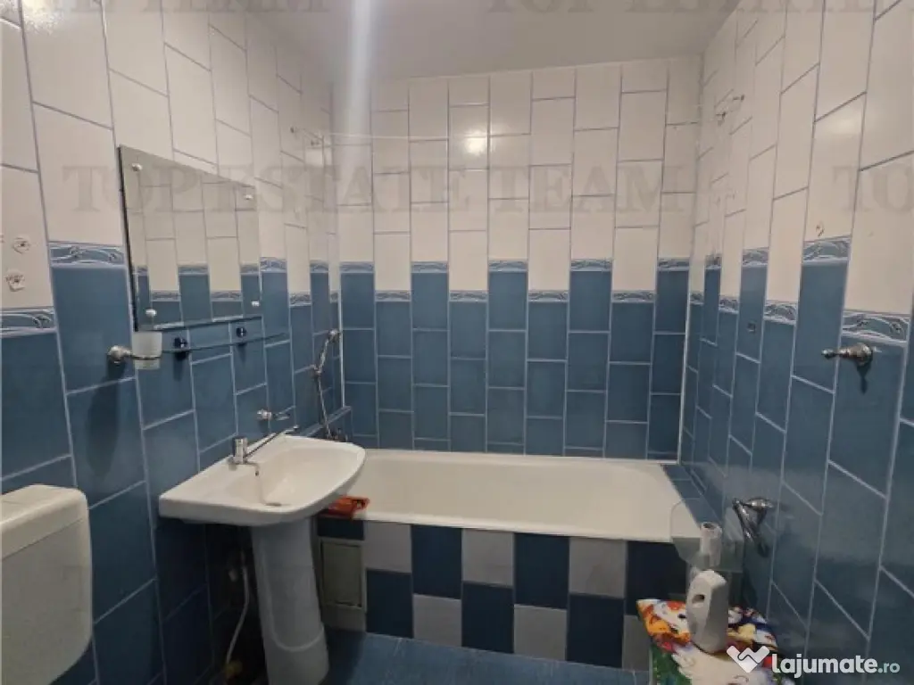 Apartament 3 camere Uverturii