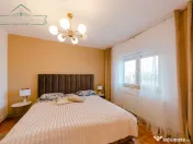 Apartament cu 5 camere si centrala proprie, zona Aurel Vlaic 