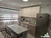 Apartament 3 camere centrala/renovat parcare ADP zona semice 