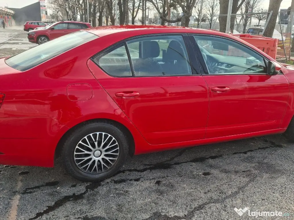 Skoda Octavia SMart 1.0 TSI, 115 CP, cutie manuala