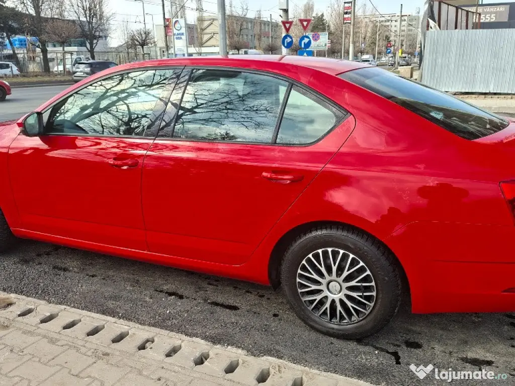Skoda Octavia SMart 1.0 TSI, 115 CP, cutie manuala