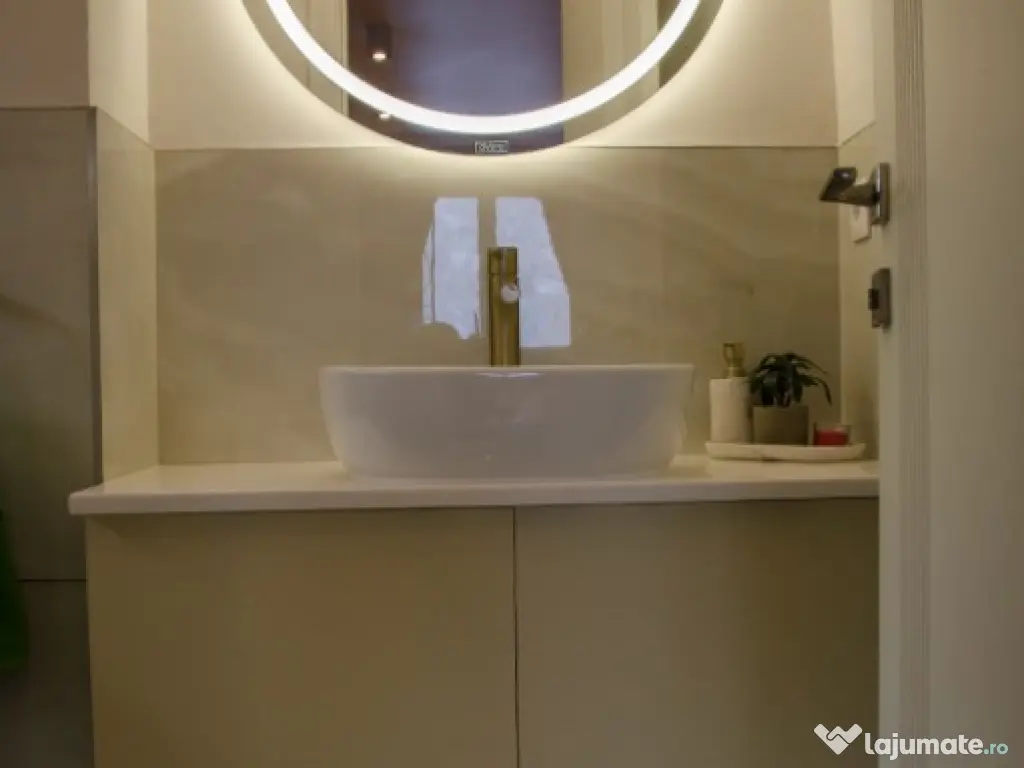 Apartament exclusivist de inchiriat-3 camere-2 bai-zona Ultracentrala