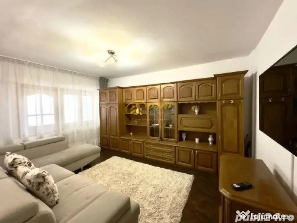 Apartament cu doua camere decomandate, zona Pacurari