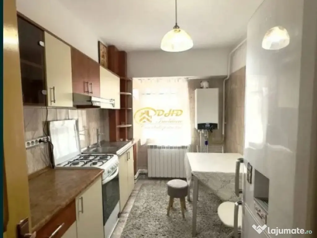 Apartament cu doua camere decomandate, zona Pacurari