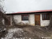 Casă Dumbraveni strada viilor 20 