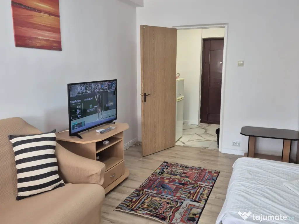 Închiriez garsonieră, zonă 1 Decembrie 1918/Trapezului, Proprietar