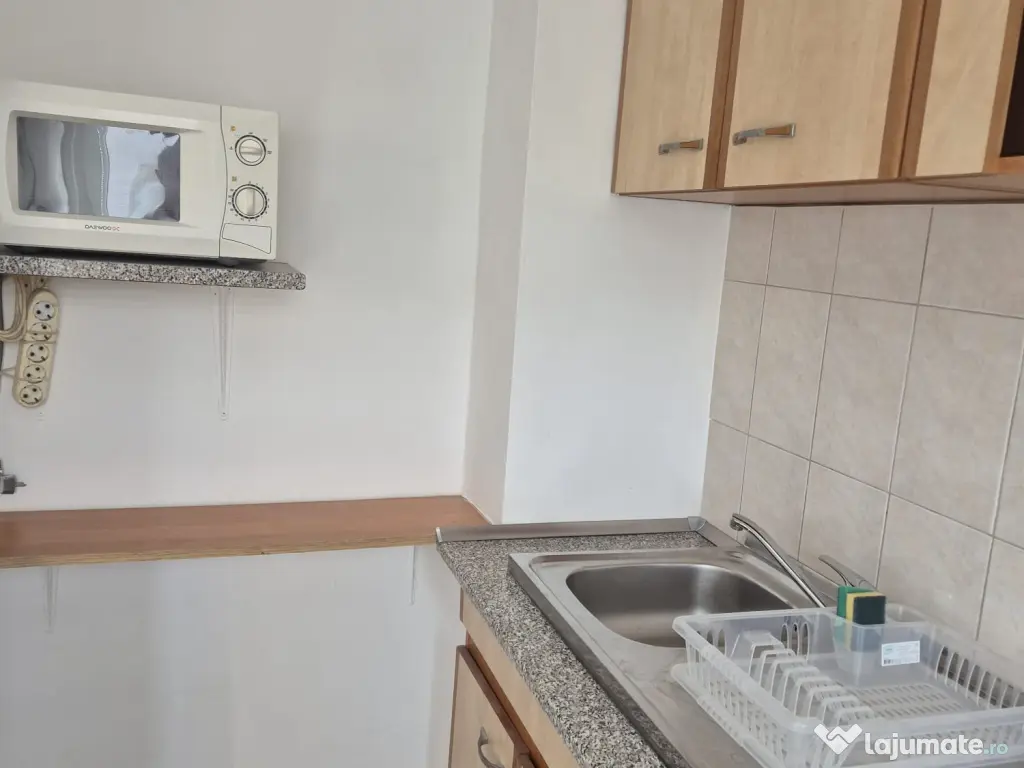 Închiriez garsonieră, zonă 1 Decembrie 1918/Trapezului, Proprietar