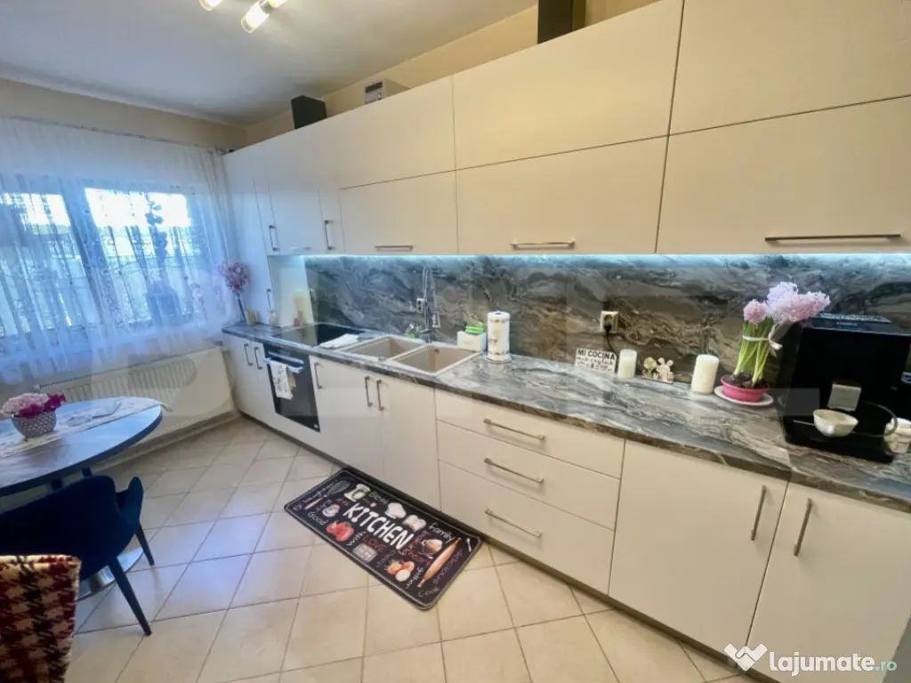 Casa de vanzare, 110 mp utili, zona Micesti