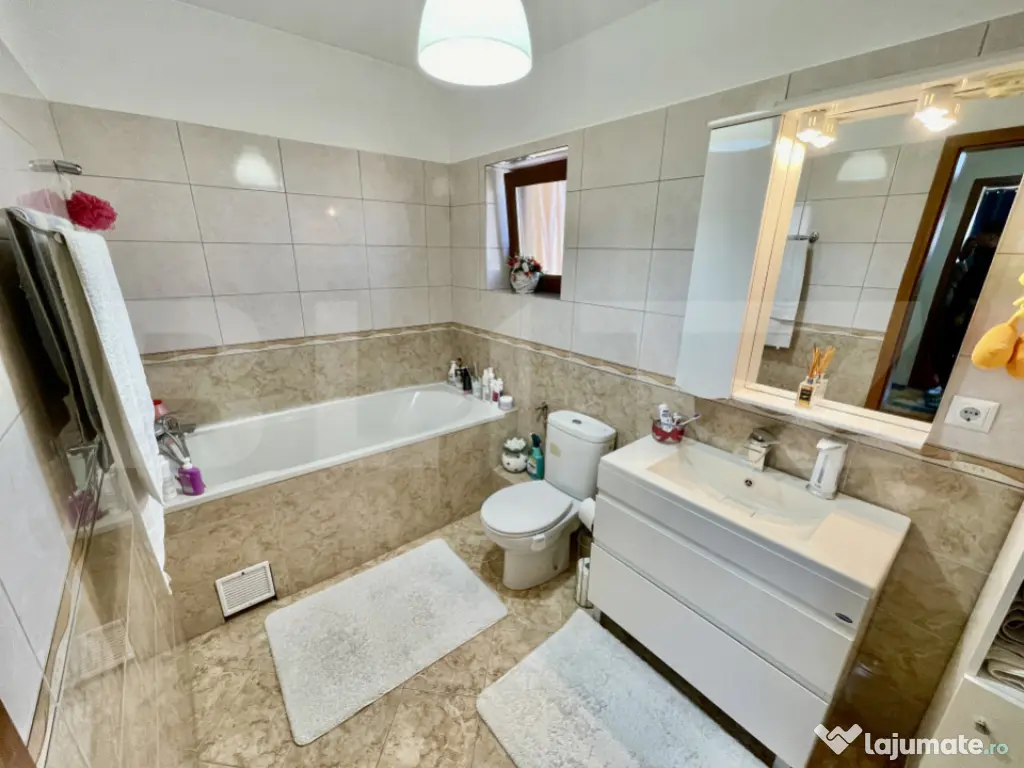 Casa de vanzare, 110 mp utili, zona Micesti